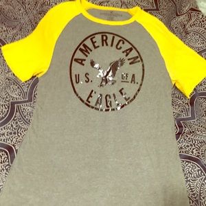 Men’s American Eagle tshirt